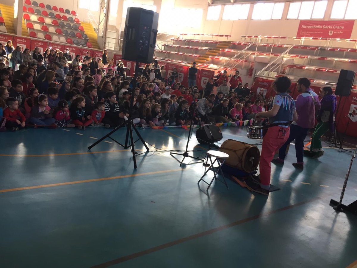 DeportesMoron's tweet photo. SE TERMINA LA COLONIA DE INVIERNO
Estas semanas se desarrolló la colonia de invierno para personas con discapacidad en el Gorki Grana. Juegos, actividades recreativas y espectáculos culturales fueron los protagonistas para la diversión de los chicos. https://t.co/zkSZTEbGfw