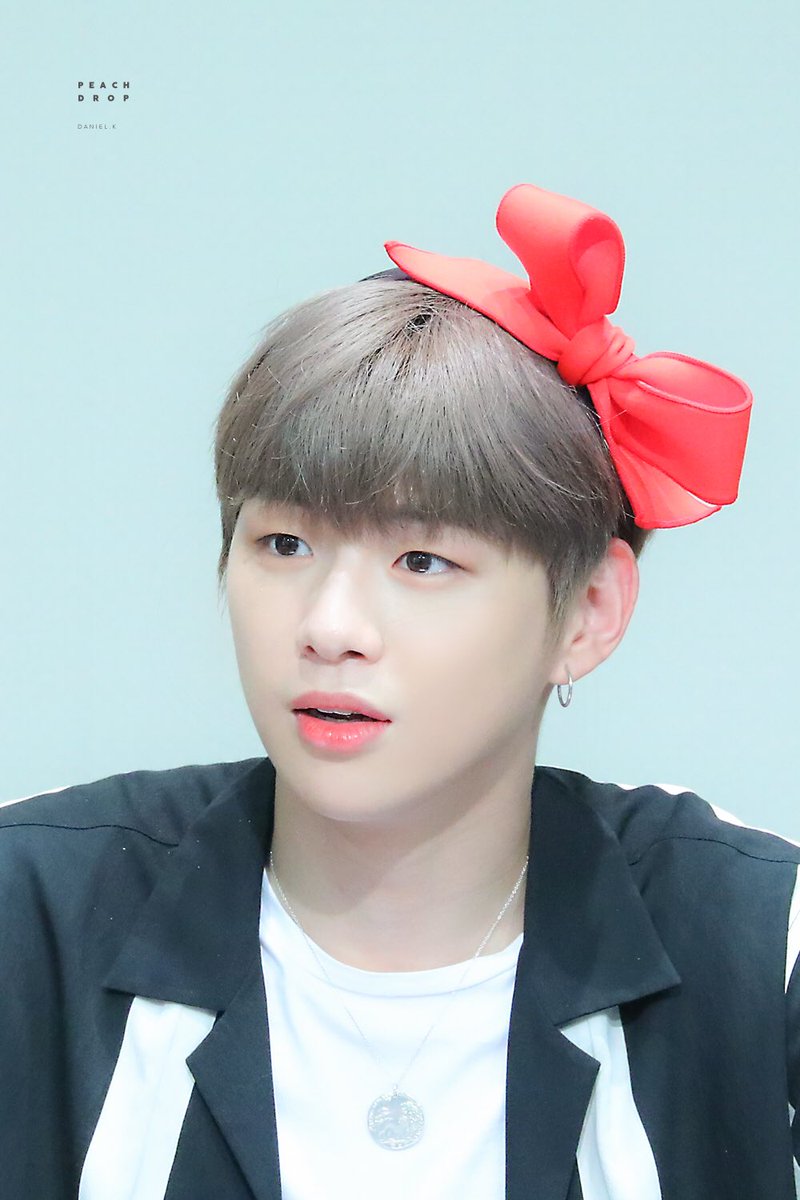 peachdrop1210's tweet photo. 존귀 ❤️❤️ㅠㅠㅠㅠㅠㅠㅠㅠㅠㅠㅠ
#강다니엘 #KangDaniel #danielk #color_on_me #뭐해 https://t.co/a6aq6qNXjh