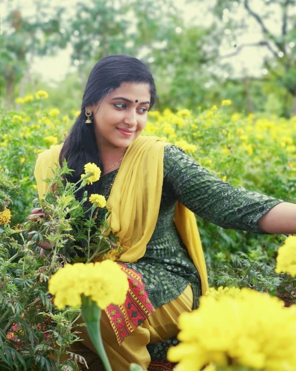 #Gorgeous #anusithara