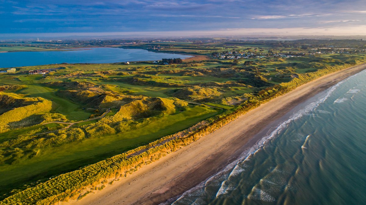 Surrounded by water in 3 sides, wouldn’t it be great to have the boat from Malahide back on a day like today. #summerindublin #linksgolf