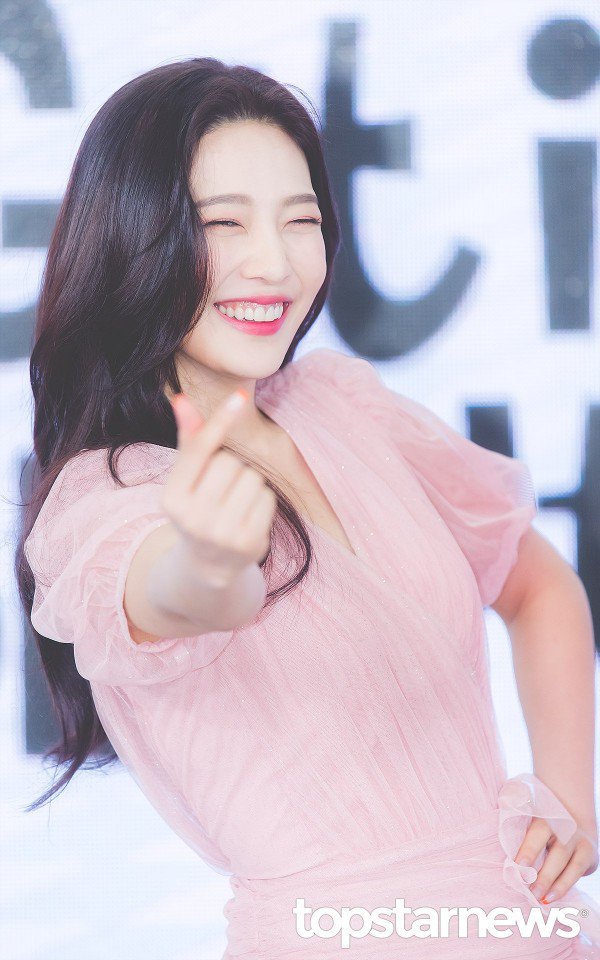 prettyhuman_bot's tweet photo. 24. 레드벨벳 조이

레드벨벳 조이 제보합니당!! https://t.co/QdYXZdWK0X