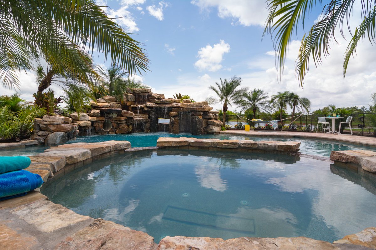 lucaslagoons's tweet image. #tbt Tonight's episode Sliding into Neverland - on DIY Network at 9 pm EST.
Golfer J.B. Holmes says he never wants to grow up, but his wife wants relaxation. Challenged with making this two-in-one staycation fun-filled destination... 
#insanepools #luxurylifestyle #lucaslagoons