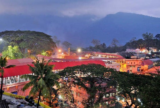 loveucomred's tweet image. ശബരിമലയിൽ അയ്യപ്പഭക്തർക്ക് കൂടുതൽ സൗകര്യങ്ങൾ ഒരുക്കും: മന്ത്രി

മണ്ഡല-മകരവിളക്ക് മുന്നൊരുക്കങ്ങൾ ചർച്ച ചെയ്തു

#kerala #sabarimala #devaswom #travancoredevaswomboard