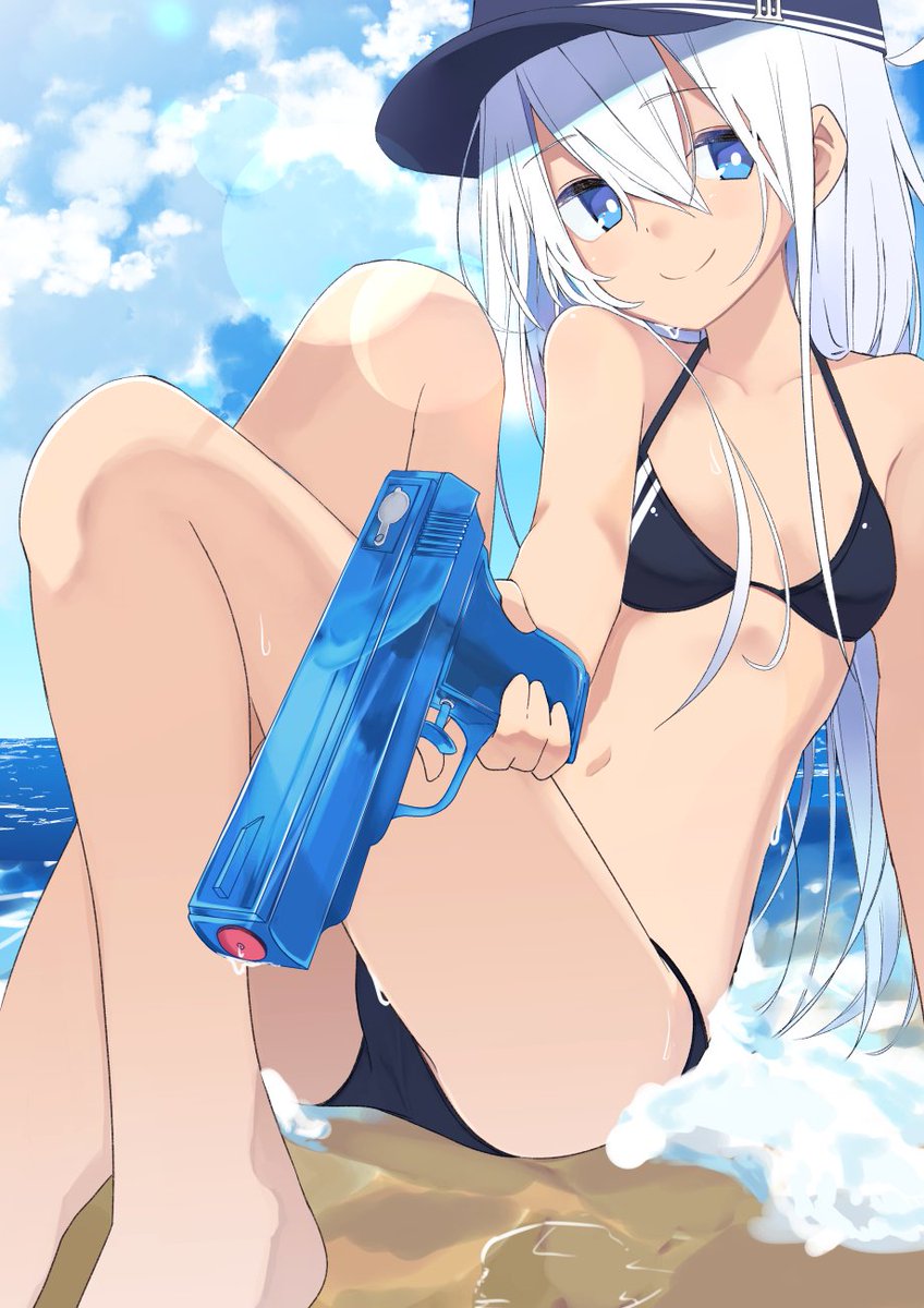 響(艦これ) 「新刊の一枚 」|TETUG（てつぐ）のイラスト