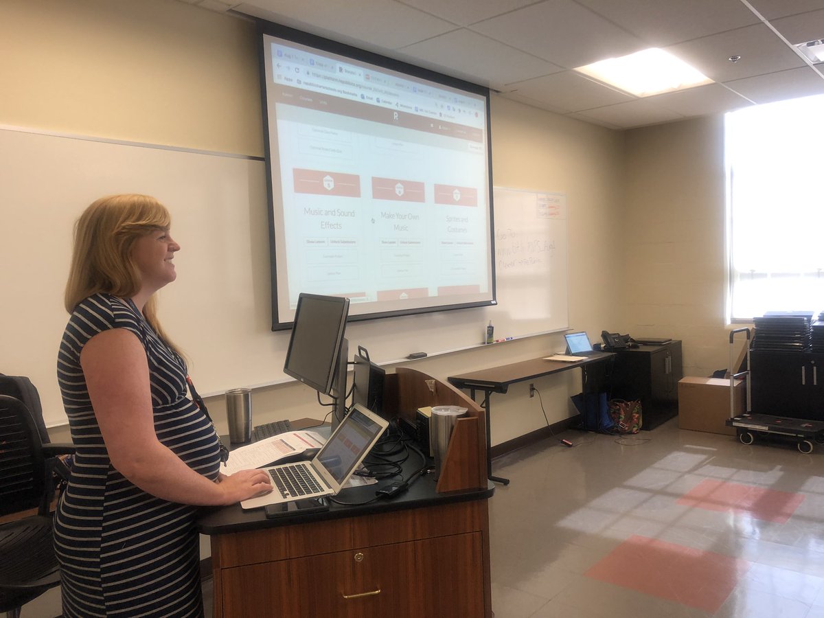 MarrieDuhart's tweet image. Check out “Scratching w/ Republic in tech lab 4 @MNPSLearningTec @MNPSLibraries #mnpslt #mnpslibhacks