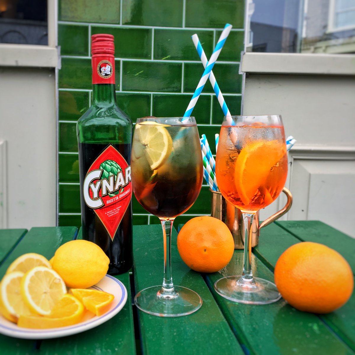 Treat your girlfriend for National Girlfriend Day and bring her in for a pizza 🍕and our cocktail happy hour! 🍹