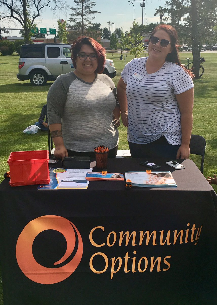 ComOptMadison's tweet image. Region ☝️spreading the word about LIHEAP, Brain Injury, and Crossroads at the @CHIStAlexius Community Picnic! #alwaysadvocating #WillistonND #ComOptCrew @ComOptSarah