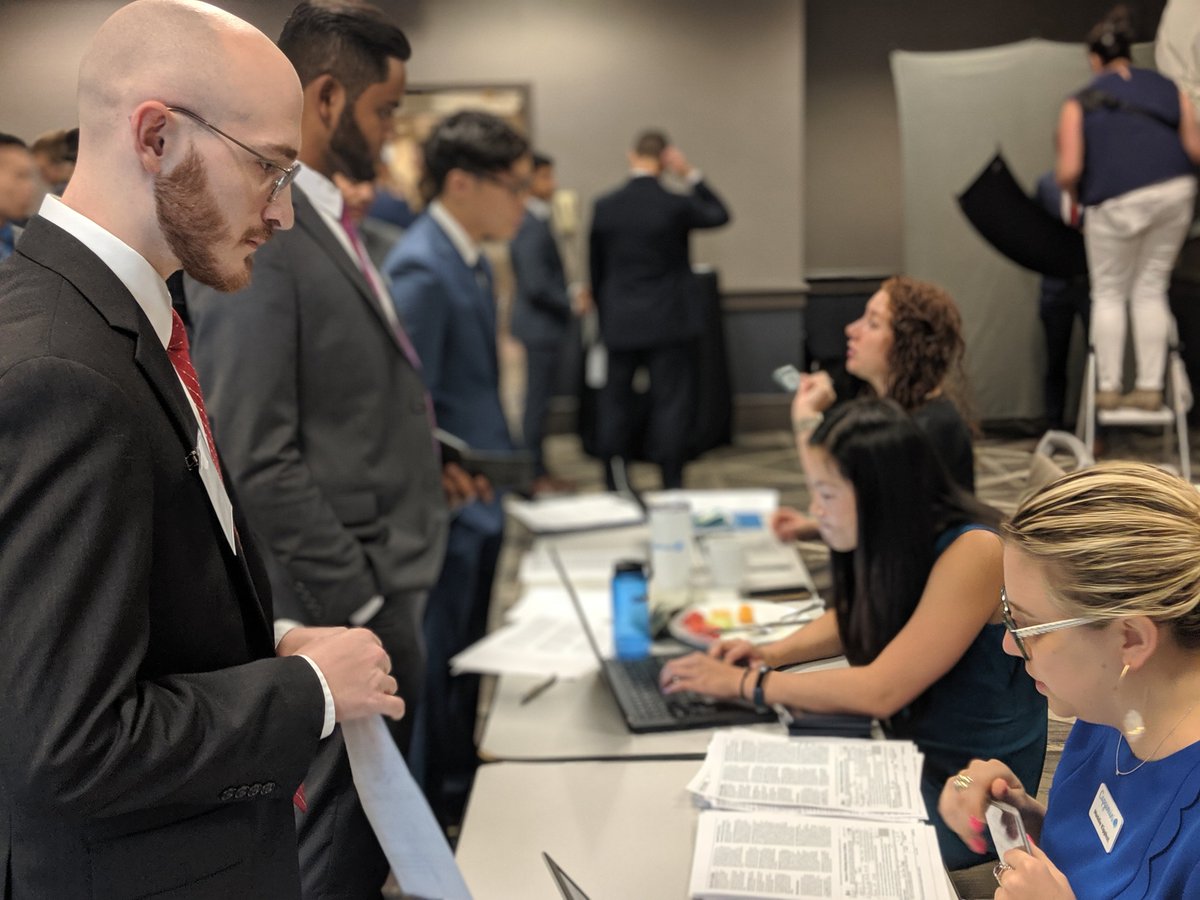 CGWarrenP's tweet photo. Getting our fourth Campus Hire class this year ready for their first day of work! #LifeAtCapgemini #CampusOnboarding https://t.co/cu1TGBaEuF