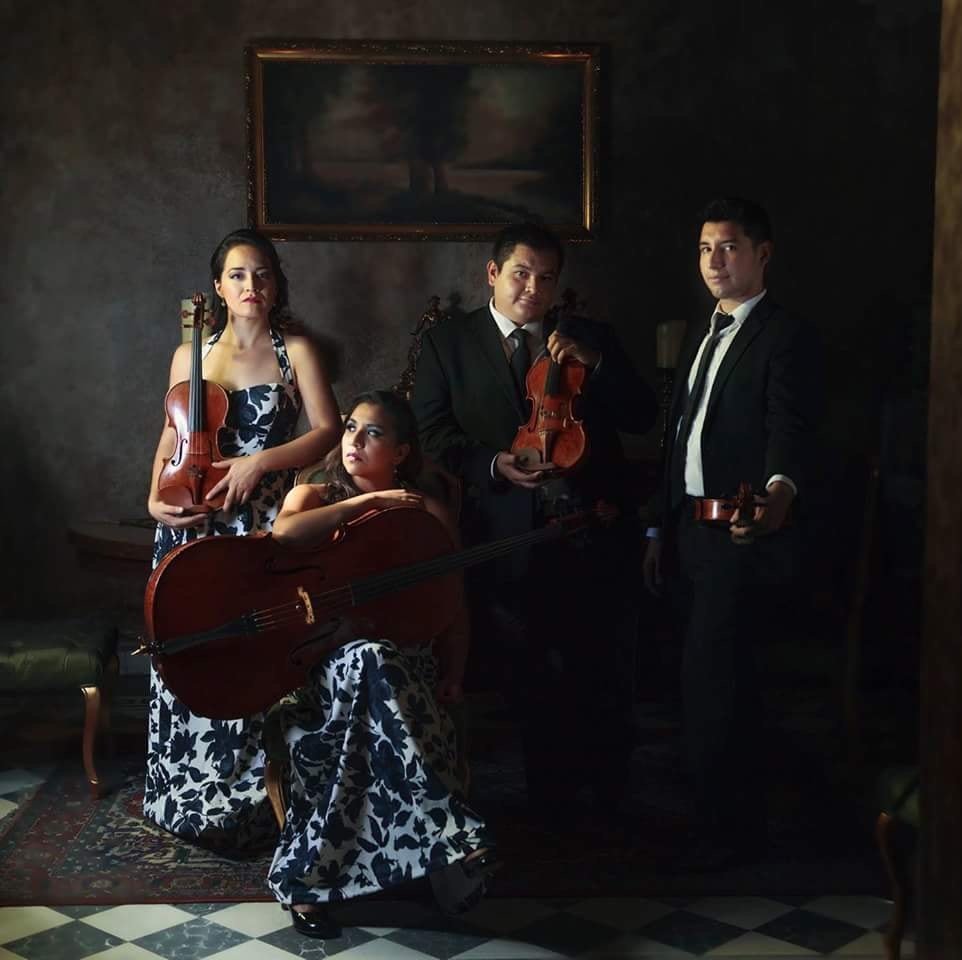 Chamberfest's tweet photo. Up next for @1Strings #MeetTheLeaders is Janus Quartet. With the vision and mission of bringing Mexican chamber music to a high level, they will add spicy flair and energy to #1000Strings this Saturday morning. 🎻🇲🇽 #Chamberfest25 can't WAIT to play music with you!

#GetFestive https://t.co/zShgW5jMEs