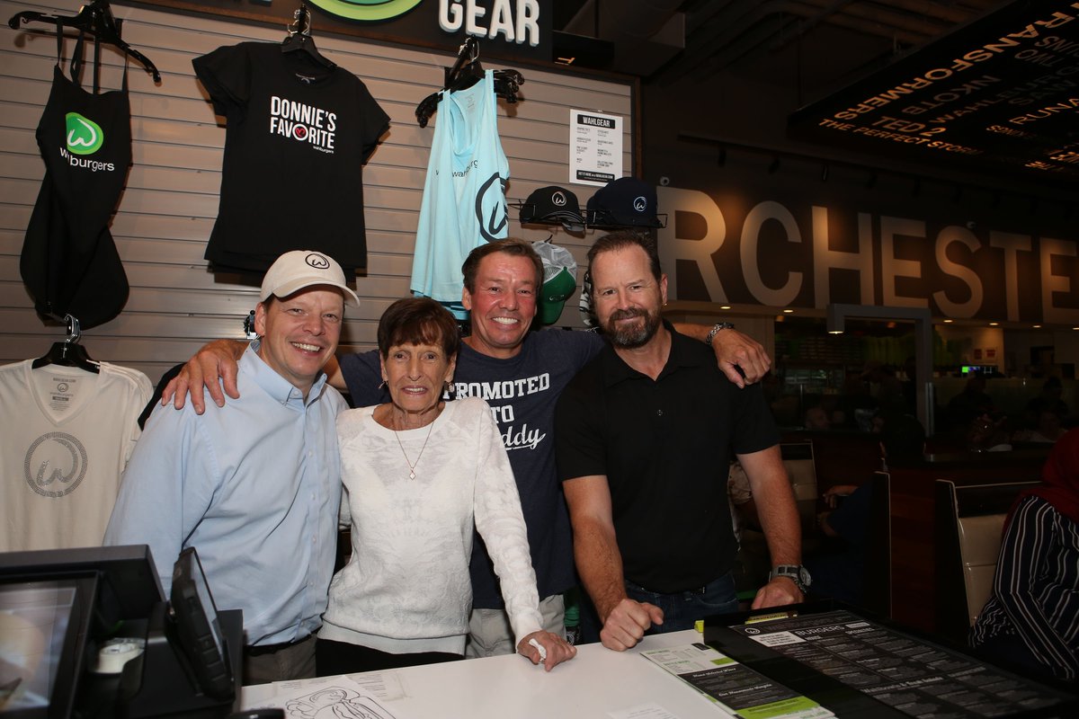 Wahlburgers (@wahlburgers) on Twitter photo And that's a wrap! 🎥 We want to thank our Wahl Family for all of their support during the past 10 seasons of <a href="/WahlburgersAE/">Wahlburgers on A&E</a>. We will sure miss the show, but we promise we have lots of fun in store for you! 💚 And that's a wrap! 🎥 We want to thank our Wahl Family for all of their support during the past 10 seasons of <a href="/WahlburgersAE/">Wahlburgers on A&E</a>. We will sure miss the show, but we promise we have lots of fun in store for you! 💚