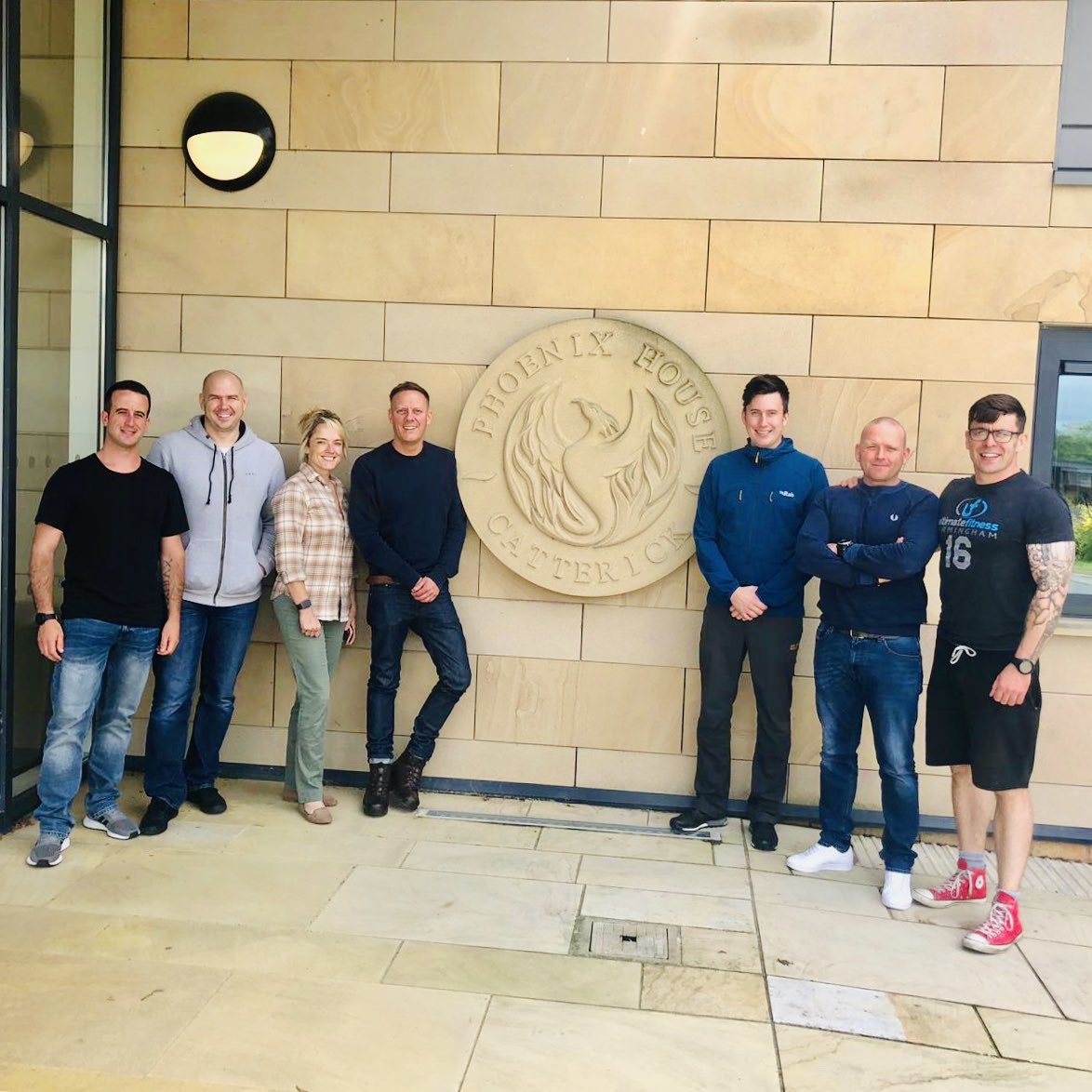 antonycotton's tweet image. But most important, on any trip to Catterick, is a visit to @PhoenixHouseRC and my pals at @HelpforHeroes. It was the greatest honour to show the #OpSMART MRT Team the work the team does and the amazing facilities they provide. Here we are outside.
