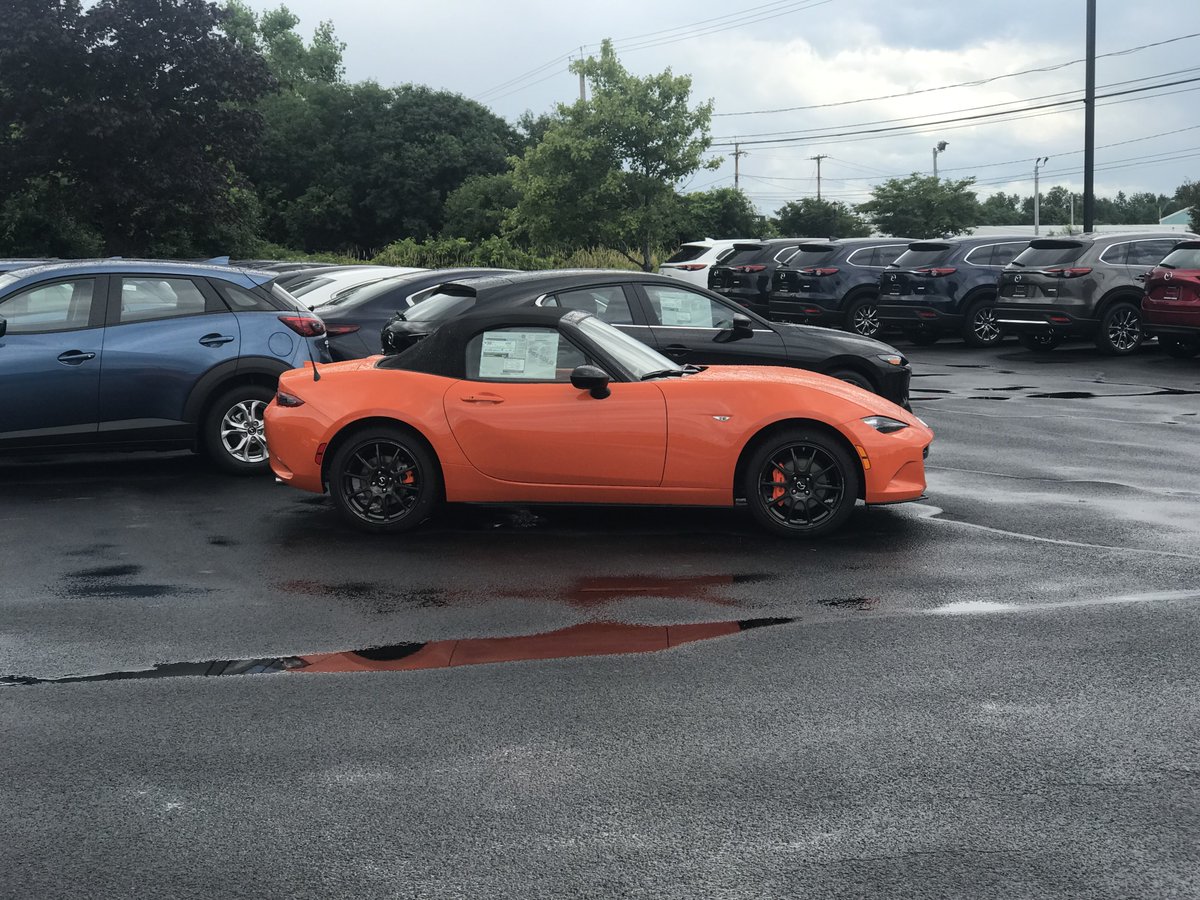 Follow_MyPets's tweet photo. Improving upon the MX-5 Legacy, the 2019 MX-5 Miata has received a boost. With a significant increase of 26 more horsepower!
#automotive #carpassion #carpics #drivetastefully #carphotos #caroftheday #carlifestyle #dealership #mazda #mazda3  #comfort #rochesterny #ontario #mx5 https://t.co/W4lRCMignQ