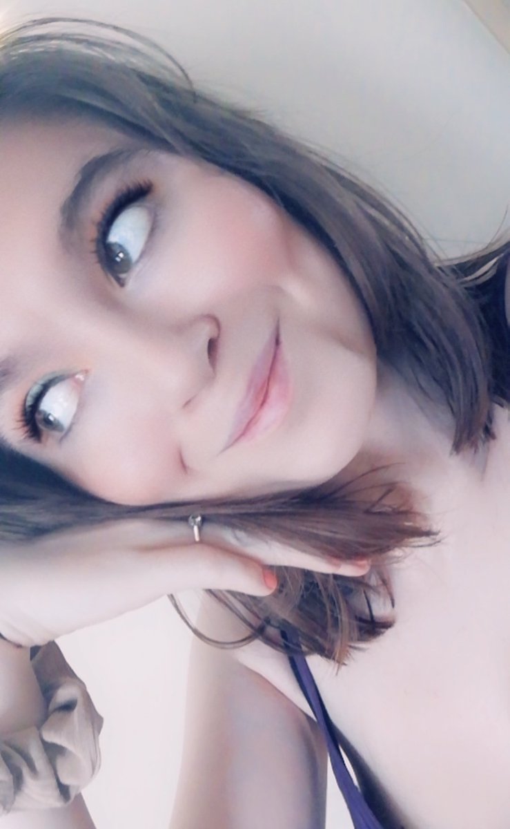 ItsJustAmyyyy's tweet photo. Might as well join in... π€ͺβοΈ
@RyanAbe #selfieforryan https://t.co/nCmar4di7o