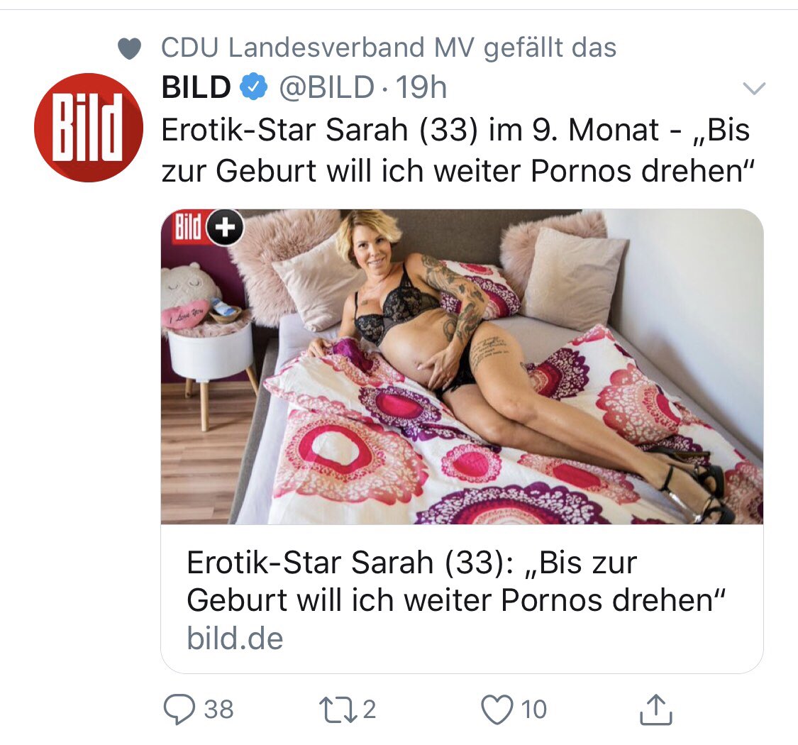 Wenn du vergessen hast den Account zu wechseln ...
<a href="/CDUMV/">CDU Landesverband MV</a>