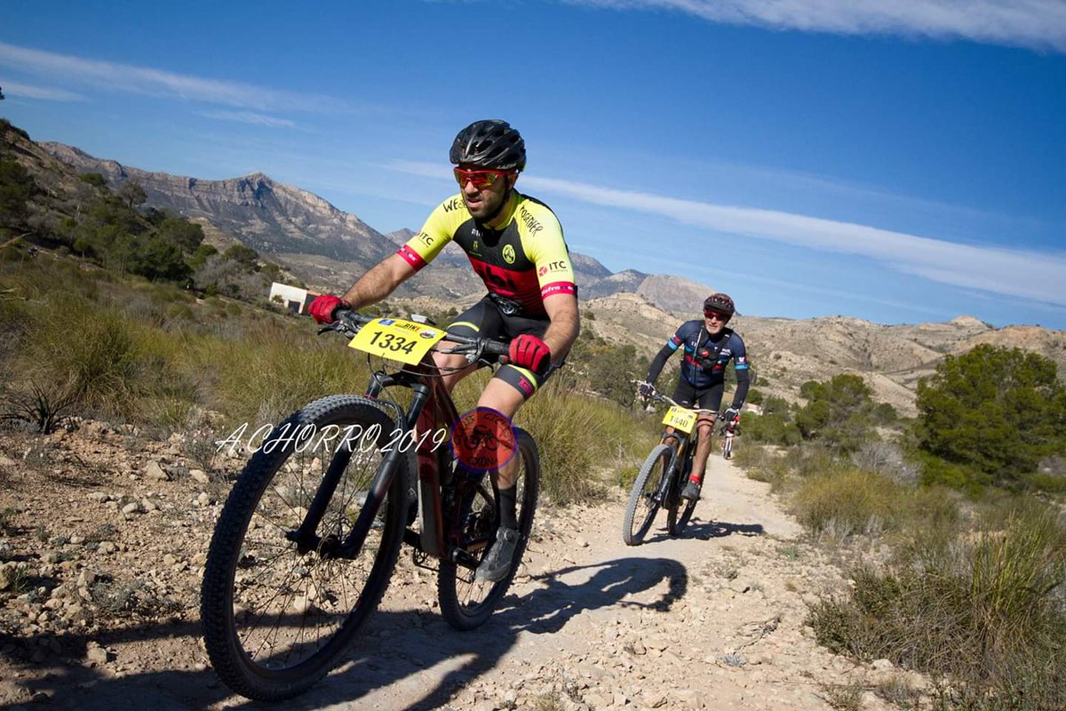carlosola18's tweet photo. Que ganas de la rueda gorda y de dorsal.
-
Foto:@chorro1970
-
#mtbpassion #mountainbike #mountainparadise
#mountainbikeracing #trekbikes #trektopfuel #bikeracing #bontrager #bontragershoes #shimano #srram #supportbike #totrodes https://t.co/2RPl3BxzR3