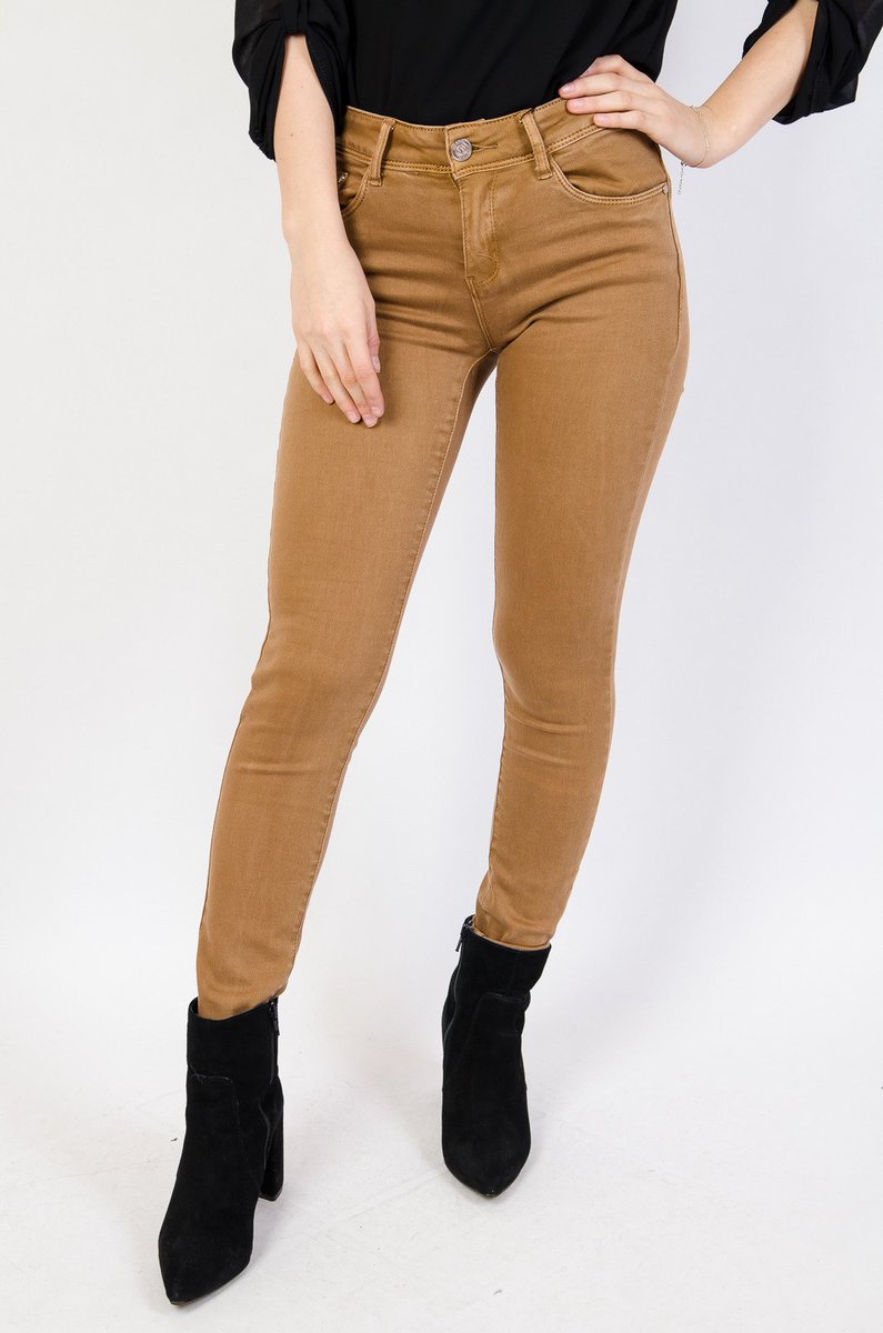 urkhashop's tweet photo. Ladies Twill Pant
Choose your pant
https://t.co/gQTWalBNlS

#urkhashop #shop #Dhaka #Bangladesh #Ladies #fashion #Womens_fashion #Pant #ladies_pant #gavardin_pant #ur #urk #urkha #Pant #LadiesSpecial #ladies_item #ladiesnight #U #twill_pant #pant_for_women #jaggings #laggings https://t.co/fXuaDS5P87
