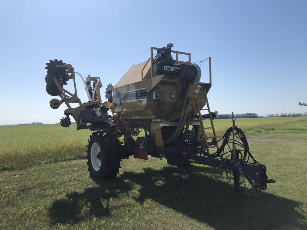 mikekfd35's tweet photo. Looking forward to this afternoons crop tour and learning more about the striptill trials being done with @MBCornGrowers @umanitoba @soilwarrior
#striptill19 #soilwarrior #soilwarriorgrown #plant19 #deklab https://t.co/Usd8HuhCI5