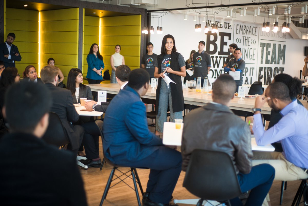 LoyaltyOneJobs's tweet photo. Grant applications for our Youth Empowerment Program have reopened! 

We’re looking to partner with charitable organizations doing great work in our communities. Learn more and apply here: https://t.co/NP0tt0fZge https://t.co/B1v05EG2Sy