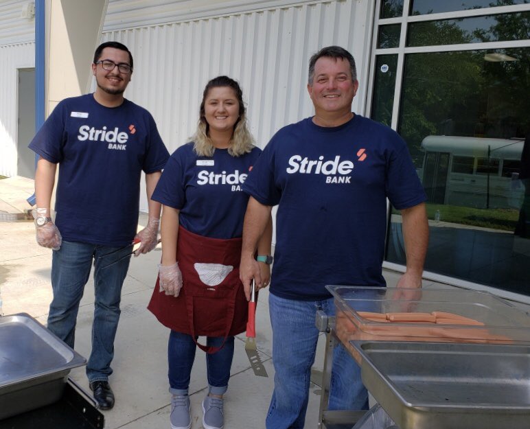 bgcbville's tweet photo. Today was the last day of summer grilling! Thanks to @BankStride for grilling all those hot dogs! It was great to have you at the Club today!! https://t.co/mrS2v9zgYE