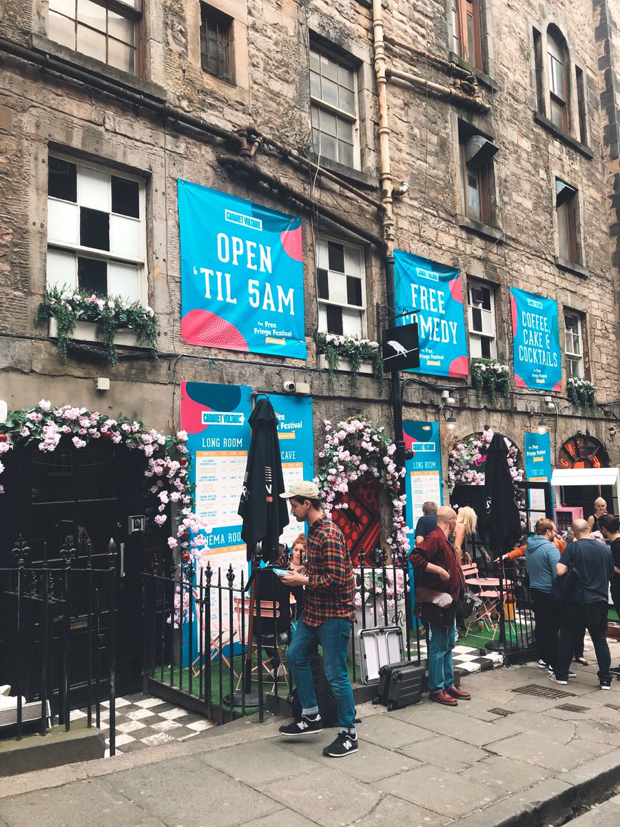 Today the @edfringe kicks off in full swing. 🙂 Get down to enjoy our outdoor @magnersuk blossom garden, free comedy shows + impressive summer cocktail menu. 🌸