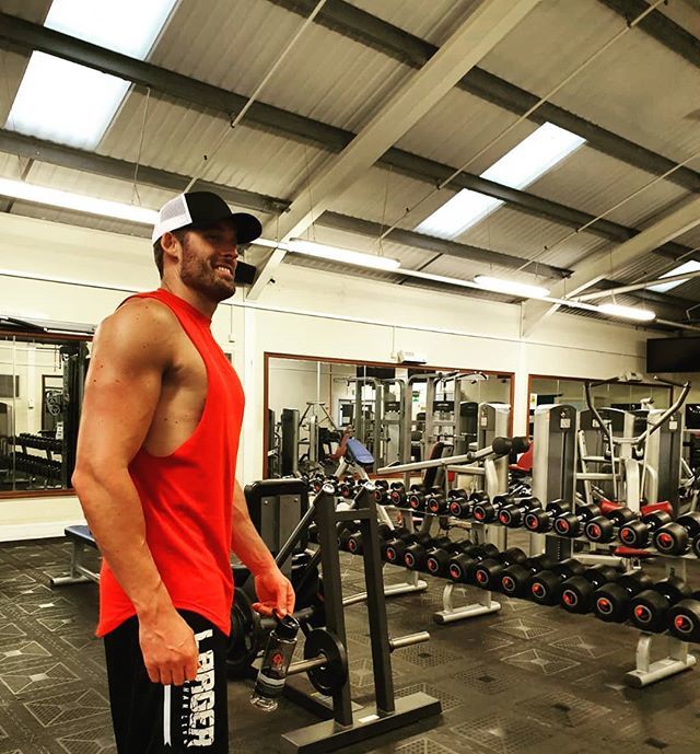 BigKop11's tweet photo. "A good life is when you smile often, dream BIG, laugh alot, and realise how blessed you are for you have" .
.
#largerthanlifeuk #tallguytheory #ltlappareluk #postive #love #motivation #positivevibes #life #happy #quotes #positivity #inspiration #smile #… https://t.co/y8xj1g4e3S https://t.co/HPc0b8qkOo