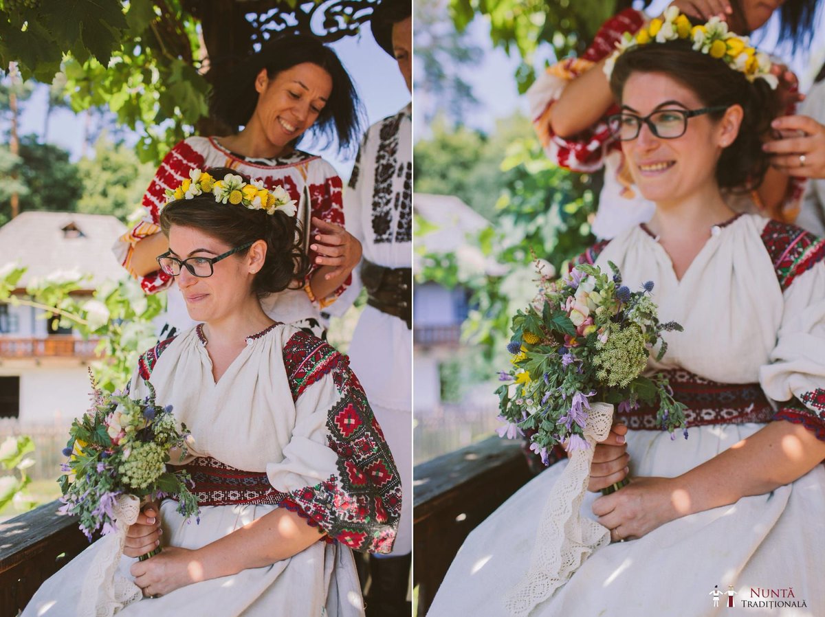 NuntaTradition's tweet image. Gătitul miresei
buff.ly/311Isrg

#NuntaTraditionala #NuntaRomaneasca #GatitulMiresei #Mireasa #PregatiriDeNunta #Traditii #Obiceiuri #PortIE #Nunta #Wedding #WeddingPhotography #TraditionalWedding #WeddingCustoms #Photography #PhotoShoot #Romania #RomanianWedding