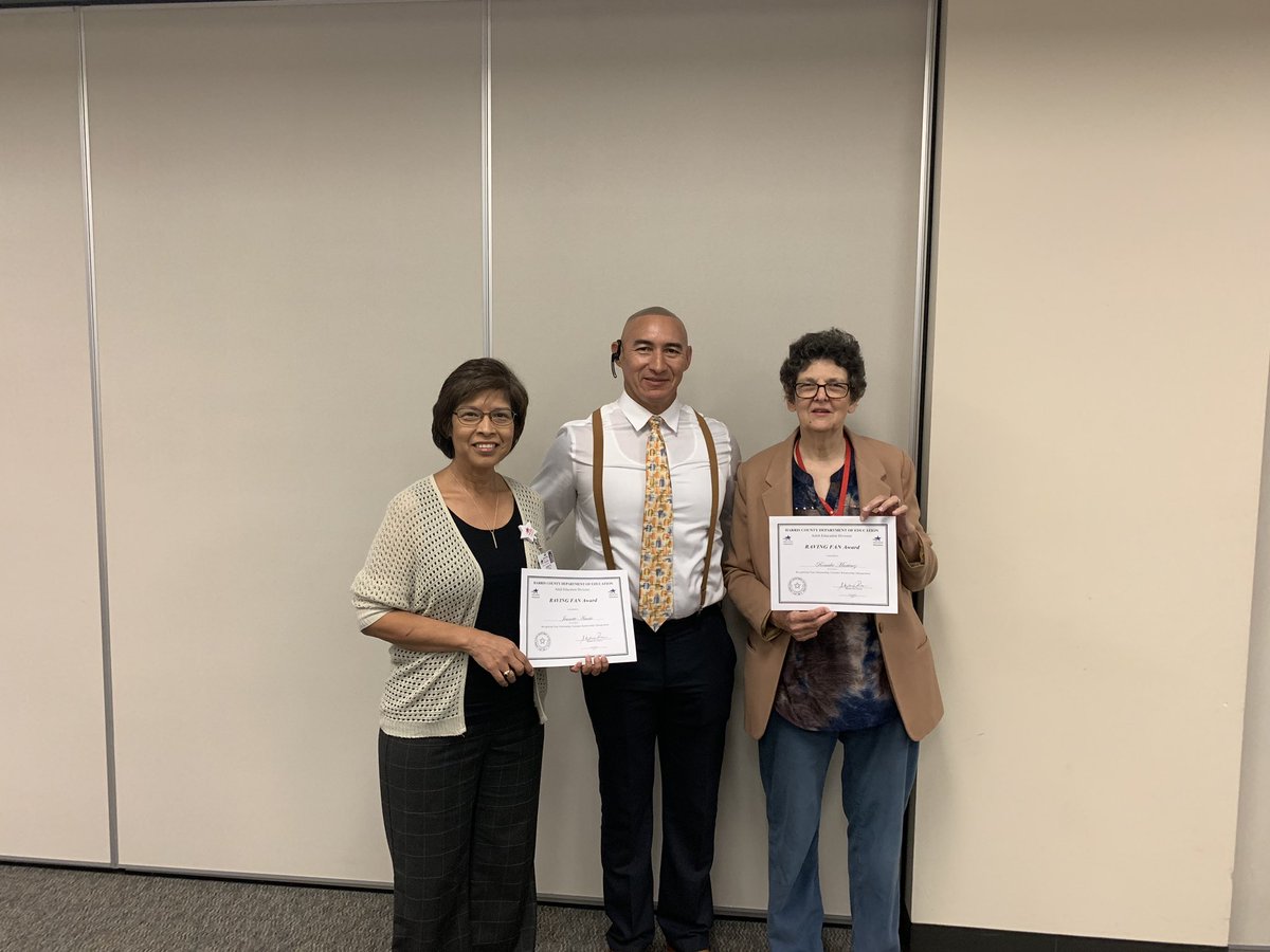 barri1964's tweet photo. @HAdulteducation Mr. Medina recognizes Jeanette Amato and Ronalee Martinez from BALC for being awesome employees at our HCDE Town Hall meeting. https://t.co/aykeSNpIJ6
