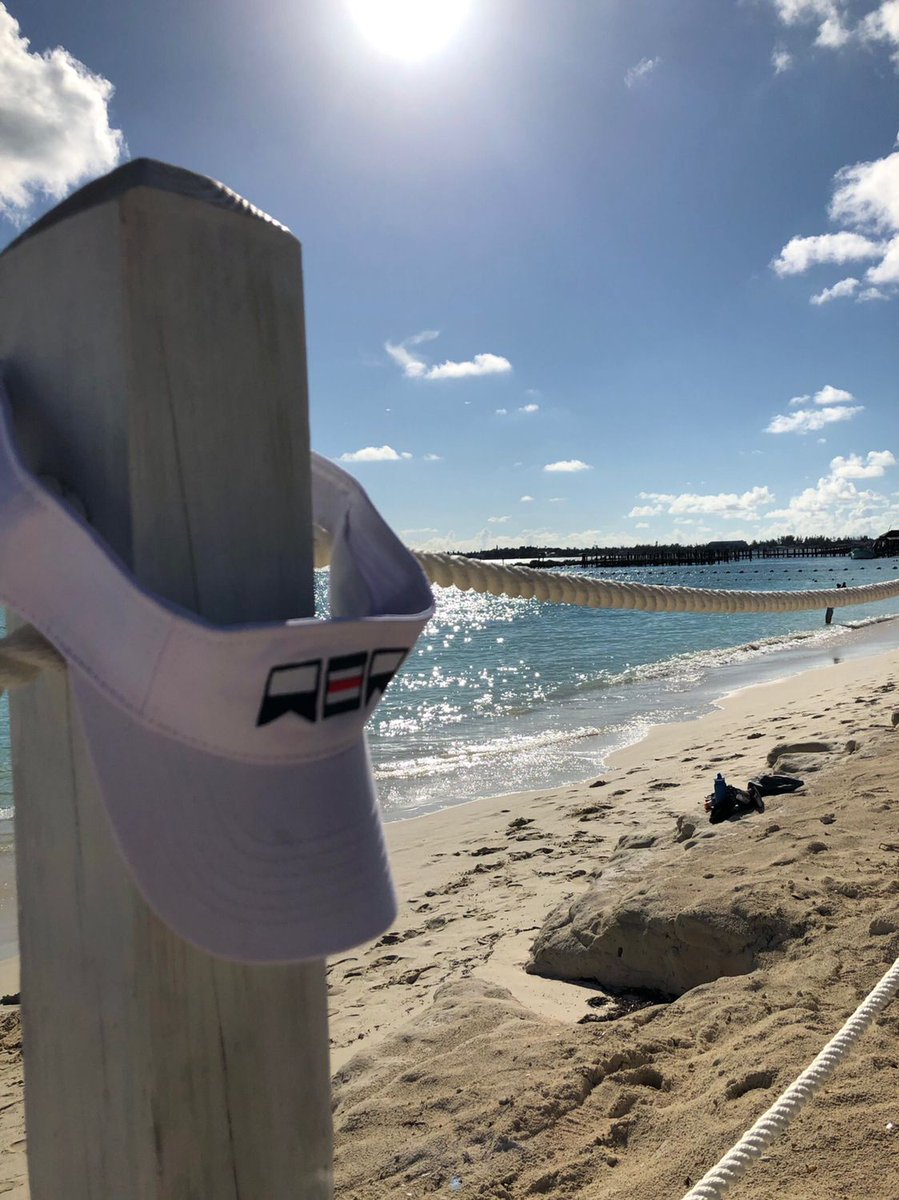USA_CST_Apparel's tweet photo. A photo featuring our original ACA visor captured in Nassau, Bahamas 🇧🇸 
-
Cop your own stylish ACA visor for 10% off using the “firstpurchase10” 🤩
#taketimetocoast #SaveTheEarth #Thinkgreen https://t.co/D4Q6QWncIJ
