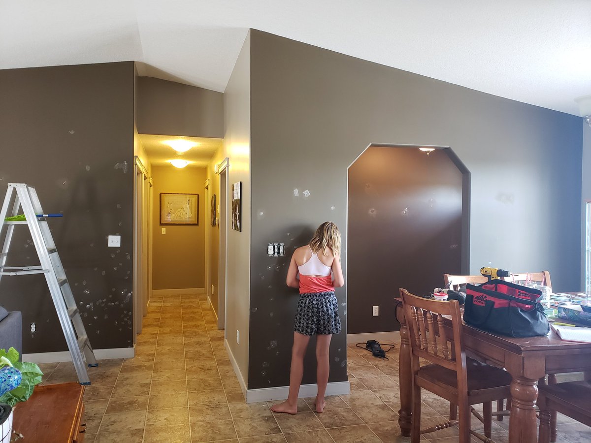 jthursty's tweet image. Mixing up my math pd at #buildmathminds19 with summer painting projects.  Going to use #samedifferentmath with my first-graders for sure! #howmanyrectangles