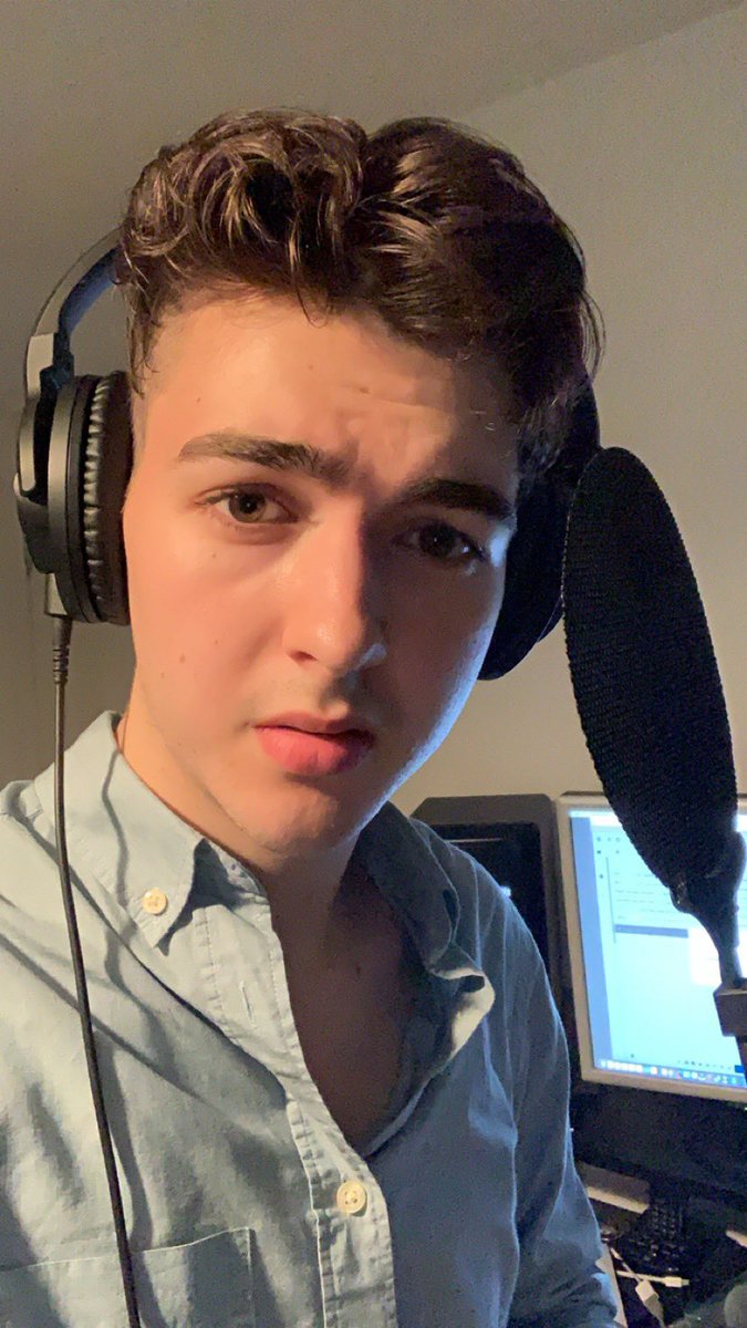 Been working on something realllll snazzy the past week!! Literally spend my life in front of this microphone 🤘🏼📃 

#music #studio #producer #live #songwriter #pop #genre #instagood #instamusic