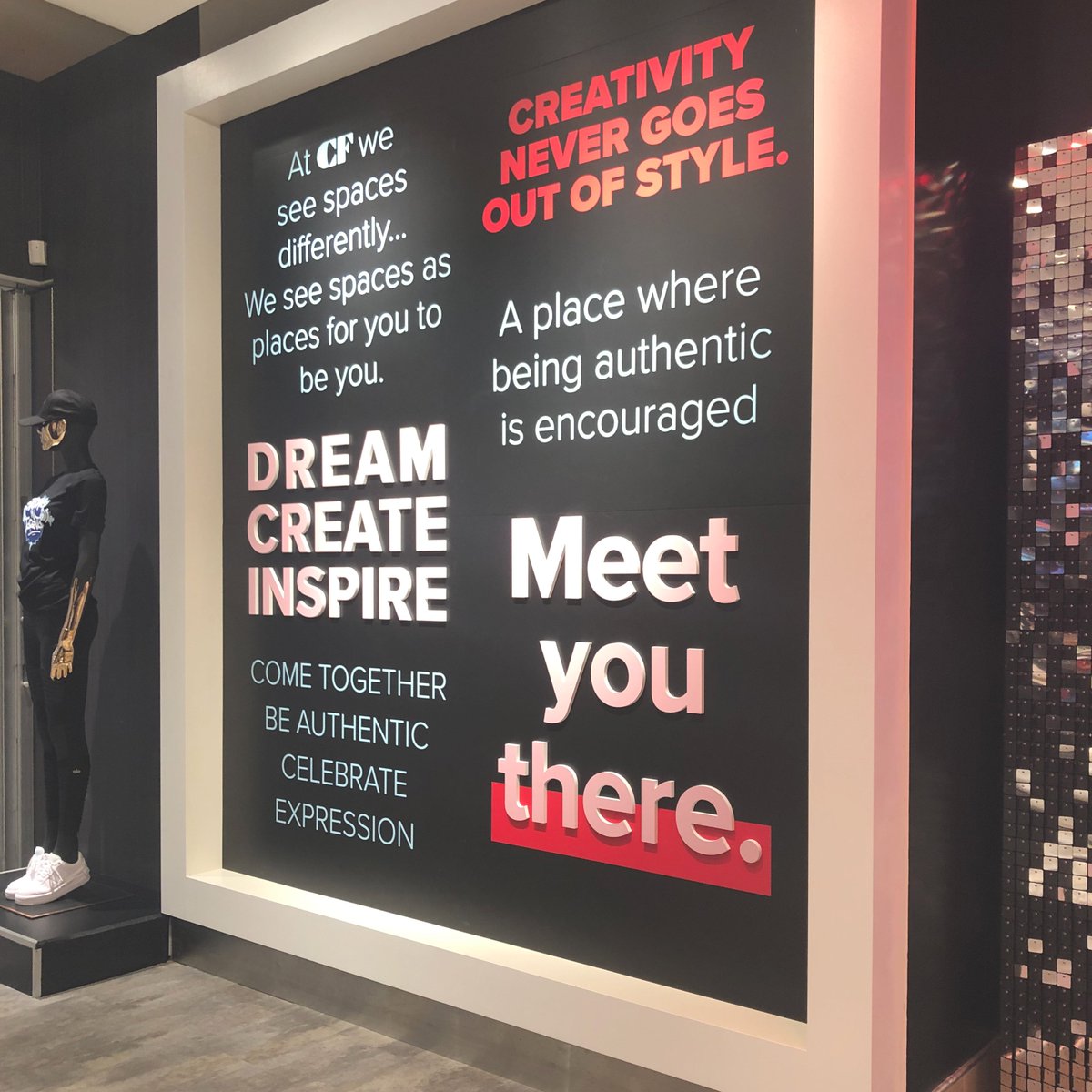 We’ve officially launched our #StreamingatCF studio! The space is open to all content creators to share their stories and connect with their fans. Stop by on the second level of the @CFTOEatonCentre. Meet you there!