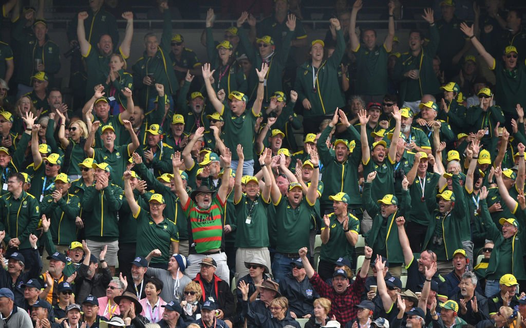 Here we go!

Australia have made 284 in their first innings - over to you, England.

Rory Burns and Jason Roy are opening for England.

Here comes Pat Cummins...

📻 Listen to <a href="/bbctms/">Test Match Special</a> on <a href="/5liveSport/">BBC 5 Live Sport</a> 
📱 Live 👉 bbc.in/2SXMqOJ

#bbccricket #ENGvAUS #Ashes