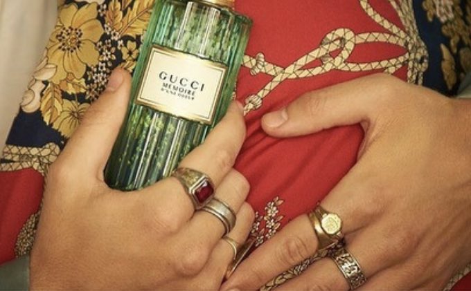 harry's hands (@hesnhands) on Twitter photo 