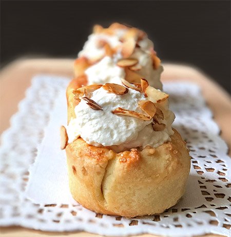 a_composition's tweet image. Have you tried these delicious gems? Verry Cherry Plums are a cross between a plum and a cherry. They are tartly sweet goodness. I made mini Cherry Plum Galettes with them - so delicious! Beautiful pics, instructional tips and a full printable recipe @ acraftycomposition.com/very-cherry-pl…