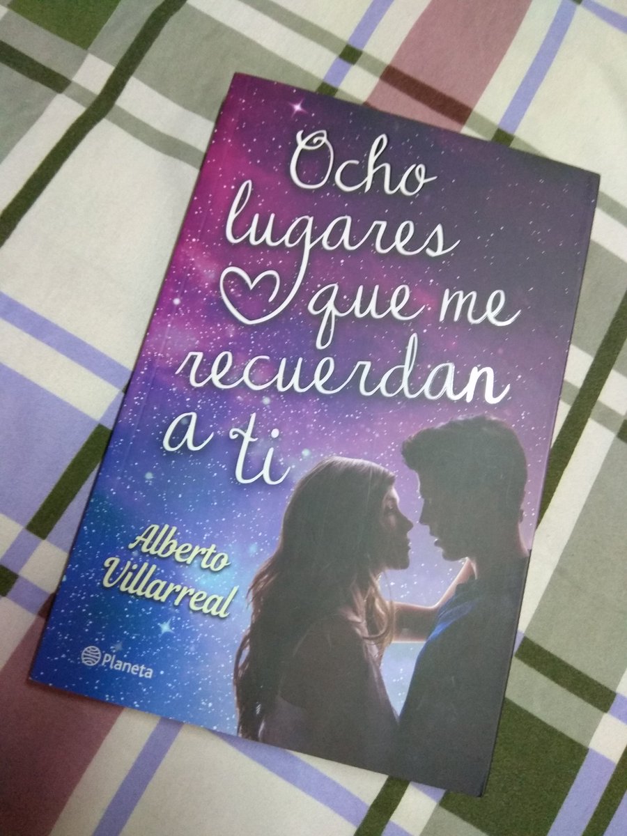 Brand new month. Brand new book bought 😋 When I saw it on top of the table at the bookstore I just had to have it.
(Nuevo mes. Nuevo libro comprado. Cuando lo vi sobre la mesa en la librería sabía que tenía que tenerlo.)
<a href="/AlbertoVill/">Alberto Villarreal</a> #ocholugares #newtomeauthor #augusttbr