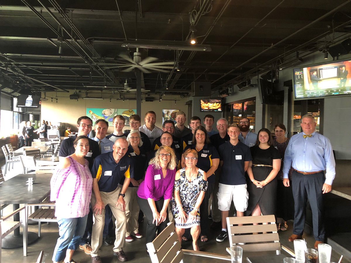 FCMathComputing's tweet image. Having a blast at #Mathfest ! Math during the day and a evening out with current students and alumni — what could be better?