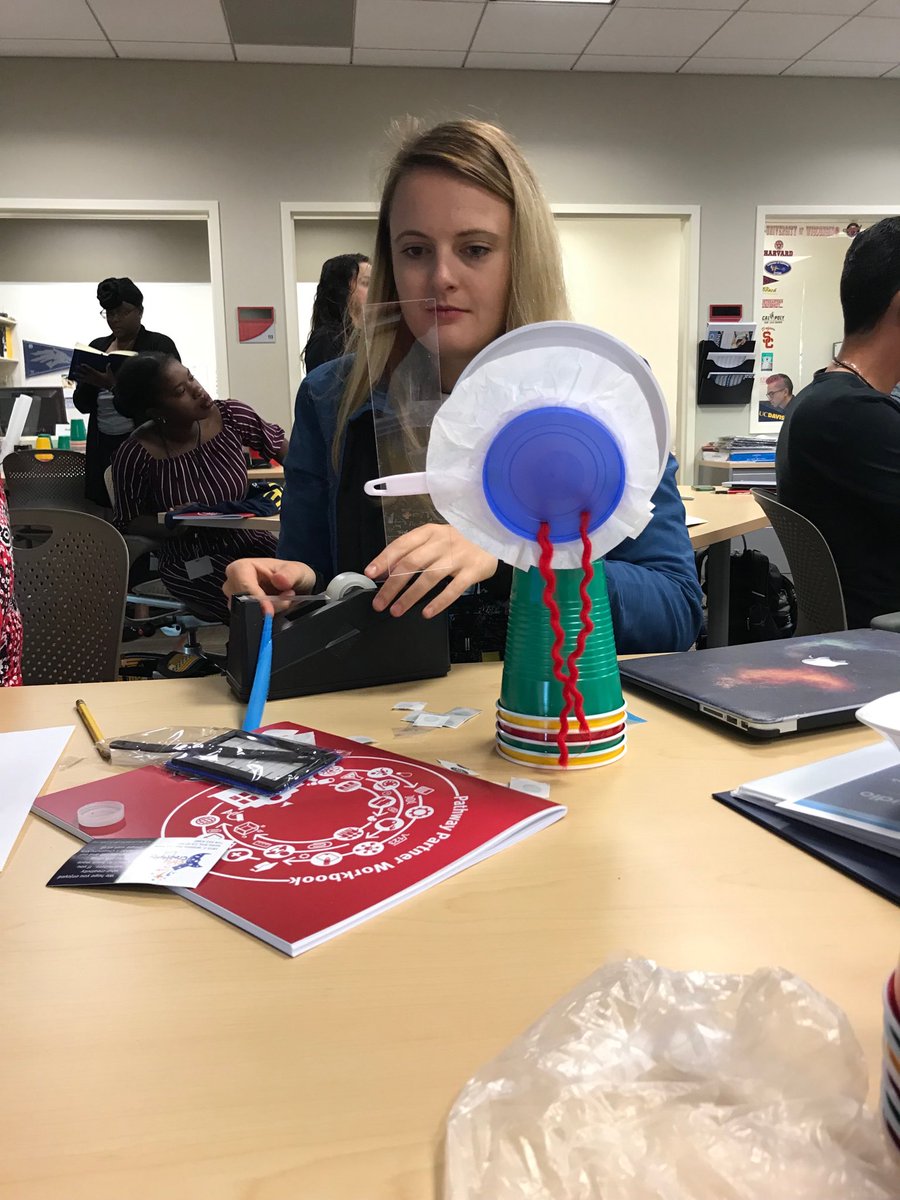 gchagaris's tweet image. Finding pollution solutions #STEMStudio #InternationalSTEMStudio