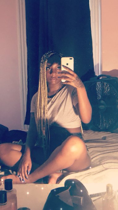 Watch kiki ♡ ︎'s leaked NSFW photo on TwXstars