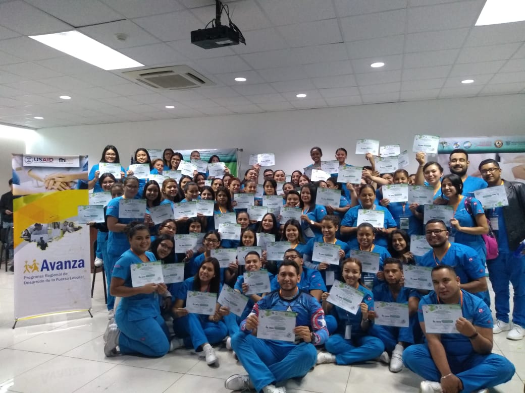 Nidiarodri's tweet image. Programa Avanza @advanceprgm apoyó La #formacióncomplementaria de 80 estudiantes del Técnico Universitario de Enfermería Aux de @Ceutec_hn en 4ta. Jornada de Tratamiento Integral de Lesiones por Quemadura organizada por la Fundación Cristiana de Asistencia a Quemados CRISAQ