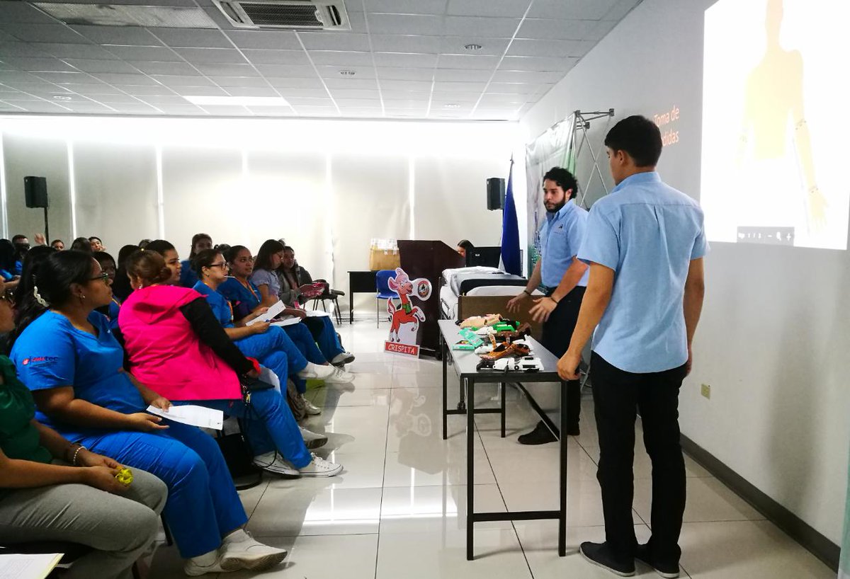 Nidiarodri's tweet image. Programa Avanza @advanceprgm apoyó La #formacióncomplementaria de 80 estudiantes del Técnico Universitario de Enfermería Aux de @Ceutec_hn en 4ta. Jornada de Tratamiento Integral de Lesiones por Quemadura organizada por la Fundación Cristiana de Asistencia a Quemados CRISAQ