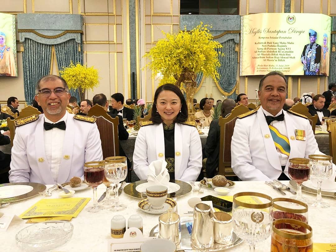 Hannah Yeoh On Twitter Majlis Santapan Diraja Sempena Istiadat Pertabalan Kdymm Seri Paduka Baginda Yang Di Pertuan Agong Xvi Bersama Team Timbalan Menteri Dan Aushcmalaysia Dkambinmalaysia Https T Co 9ot7bu1htl