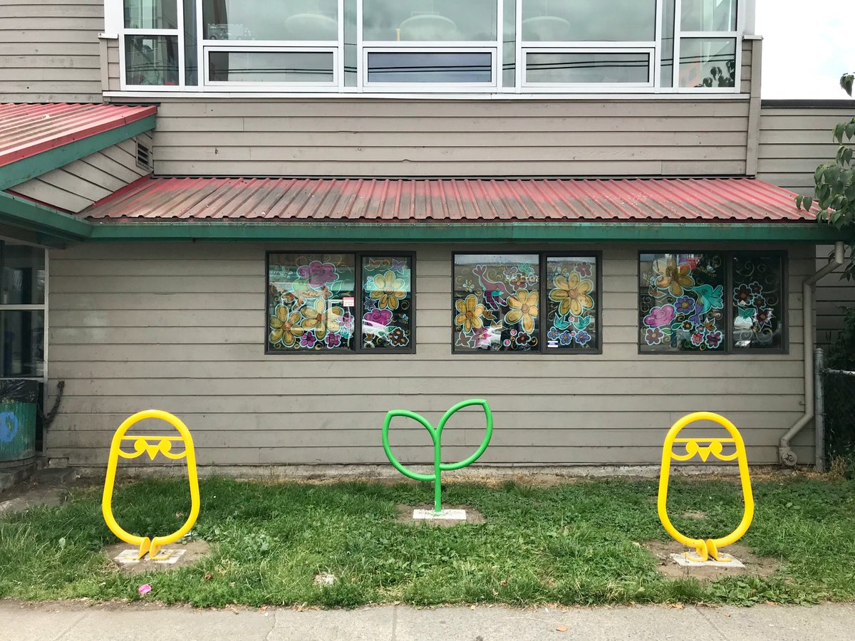 Viva_Van's tweet photo. These new Guard Bird and Living Leaf bike racks have arrived at Raycam Cooperative Centre and are ready for you to try out during your next visit!
#VIVAVancouver #BikeRackDesignContest https://t.co/ZSxE7nUxfc