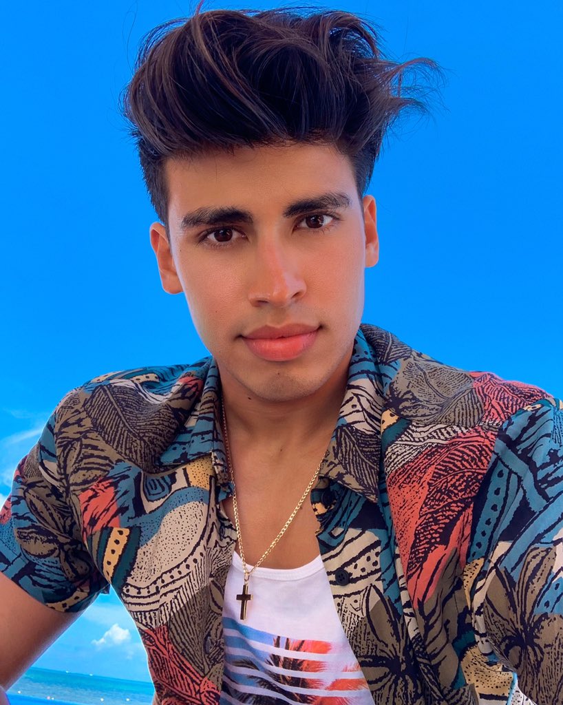 chicos lindos hay muchos. qué te hace diferente?