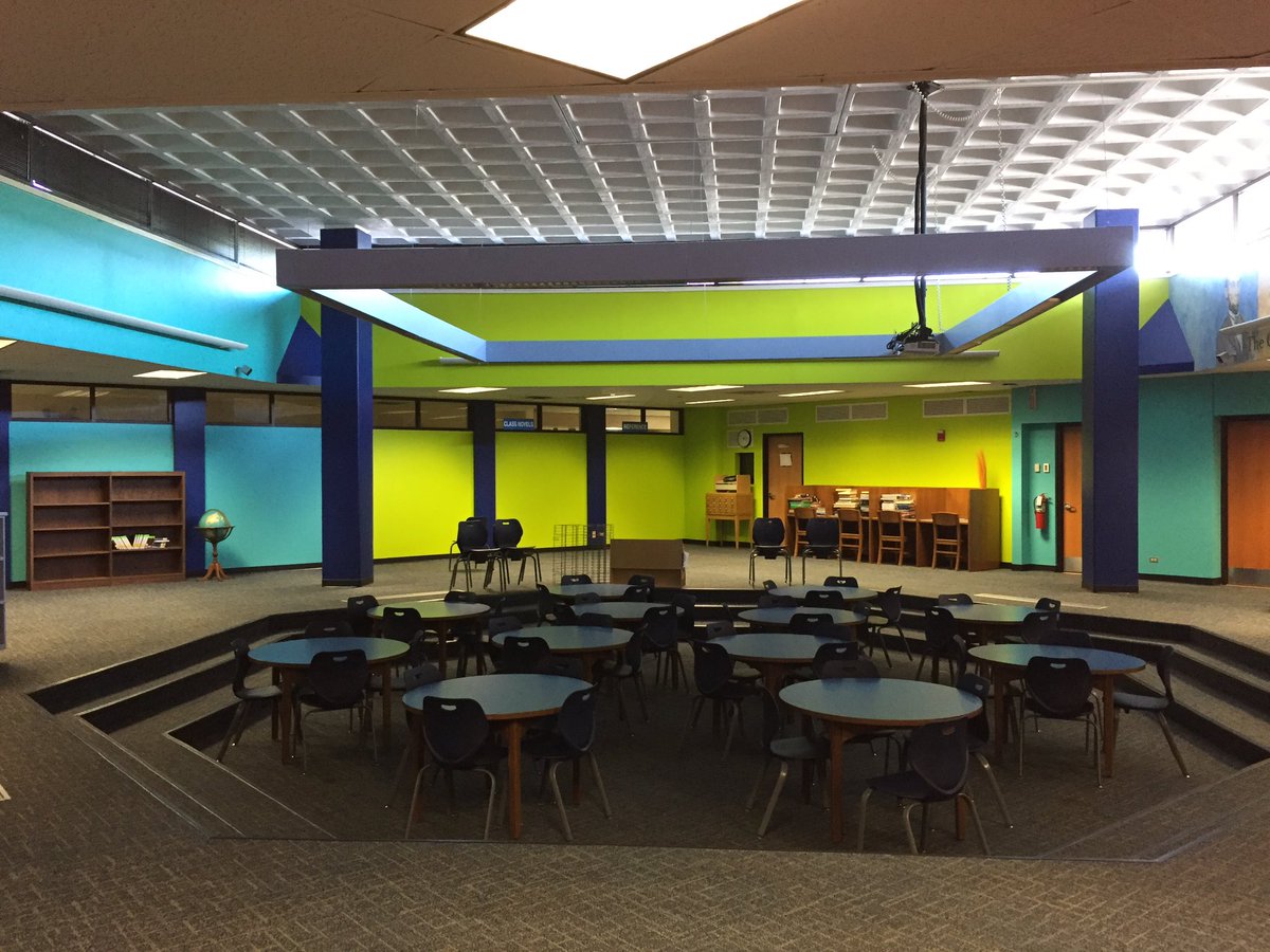 SuminskiPaul's tweet photo. It’s almost time... #cleanandready #schooltime #lastweeks #wheredidsummergo #lincolnpride @dist57 @lincoln_d57 https://t.co/9dqV4Xr1tq