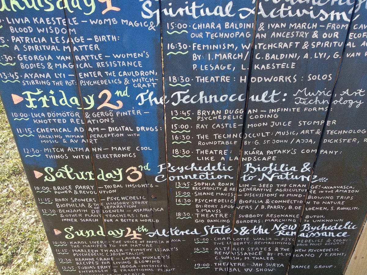 skooter500's tweet photo. Catch me in Chambok House, @OZORA_Festival tomorrow @ 1:45pm talking about psychedelic coding and demoing my #VR projects most evenings in Artibarn #infiniteforms @exploreDEEP #emergentwonder https://t.co/pFFfaSgVus