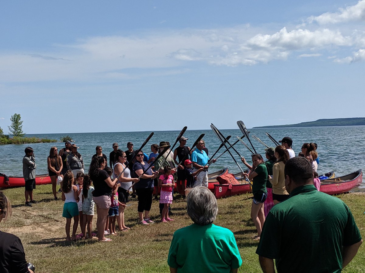 mickstaruck's tweet photo. Proud of youth returning from latest #OALE Canoe Trip coordinated by @LawrenceEnosse & @Wiikwemkoong Youth Centre.137 km10 day trip building confidence,resiliency & many lifelong skills. @WikyBoardEd expert Kinoomaagewin educator Nimkii Lavel is the lead guide for this experience https://t.co/GVX4sgC6su