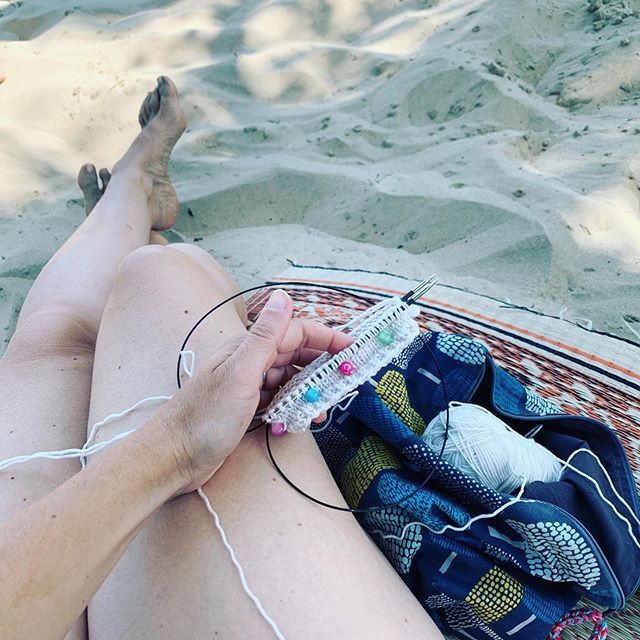 Getting in some #beachknitting at Sandbanks Provincial Park today. It’s a beautiful day and the kids are having fun in the water. 
I ended up ripping back what I had done on the beaded sweater after getting some tips from <a href="/sashkaknits/">Sashka</a> Now I’m going to ho… ift.tt/2T3wdYn