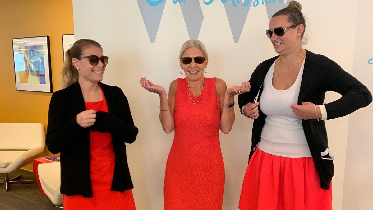 catrenda's tweet photo. Here @WinterWyman when it gets hot outside, we coordinate our coolest colors at work! #LifeAtWW https://t.co/53QWl4n1Pn