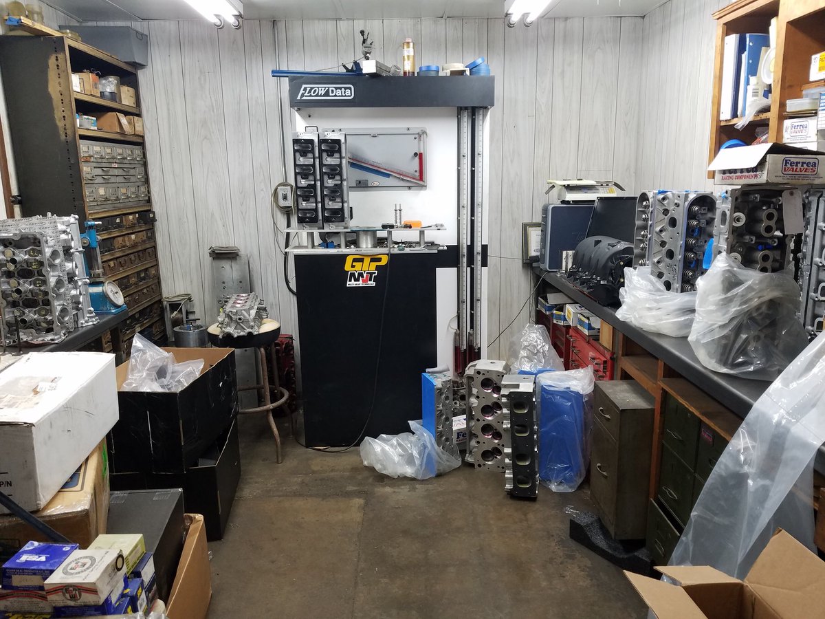 mvt4v's tweet photo. Shipping out some finished heads! We've got multiple on the shelves for sale as well.

Now is the perfect time to contact us for ANY of your cylinder head needs!

#multivalvetechnology #mvt #cylinderheads #heads #finished #shipping #forsale https://t.co/6t0gekg4kJ