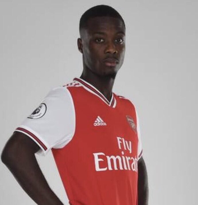 TheHeadtoHead's tweet photo. RT for Pépé🇨🇮
LIKE for Martial🇫🇷 https://t.co/MenGFh0mSW